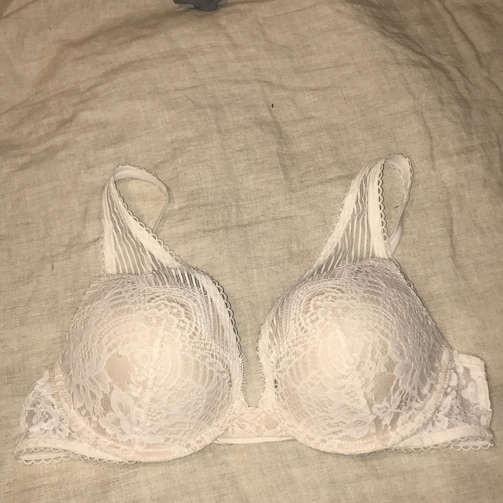 VS Dream Angel push-up bra.